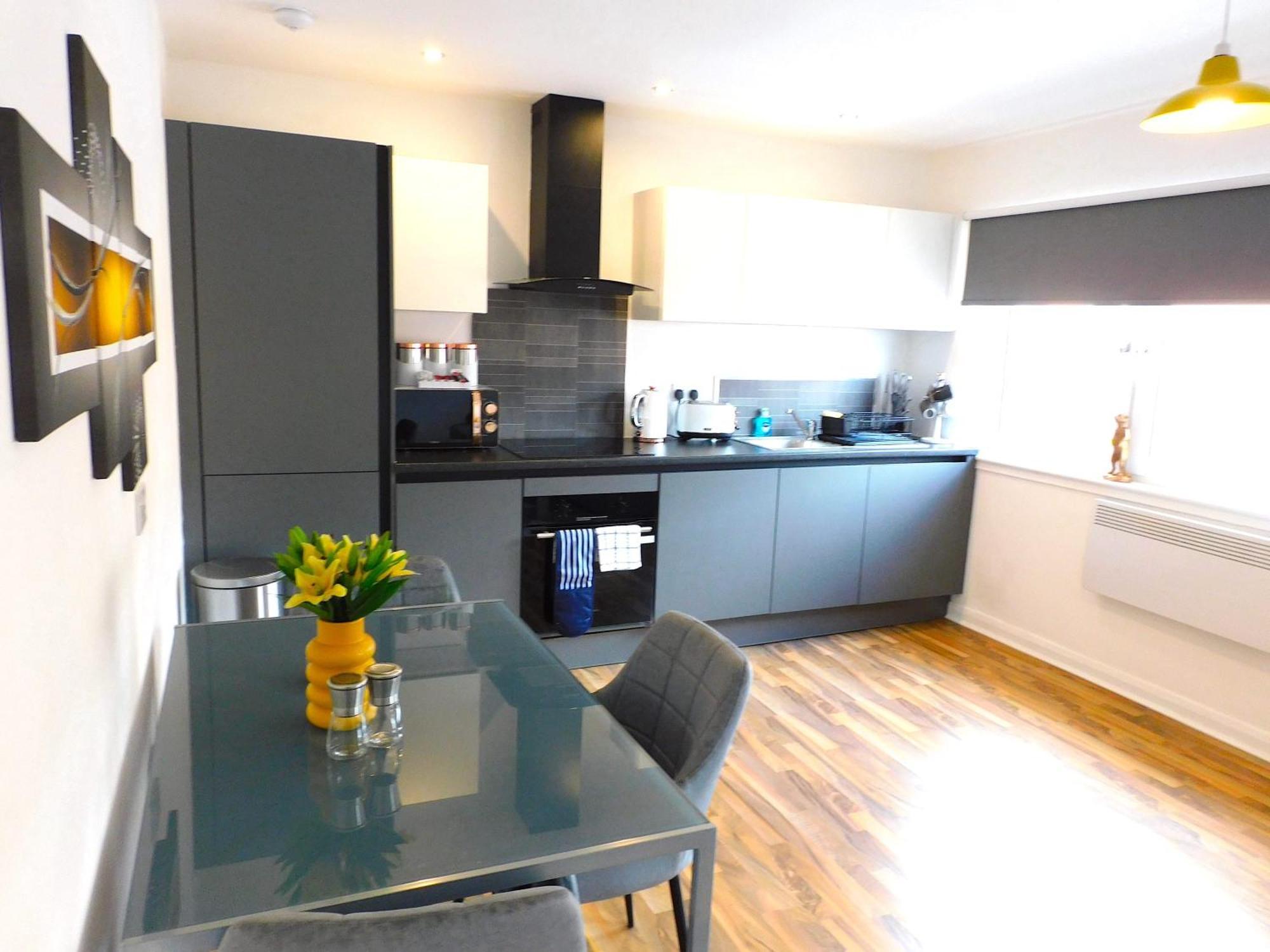 Newly Refurbished 1 Bed Apt In Hamilton Close To Station And Local Amenities Zewnętrze zdjęcie